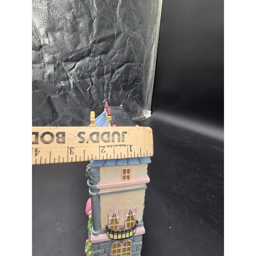 Dept 56 Eloise At Home 2001 Storybook Village Lighted House